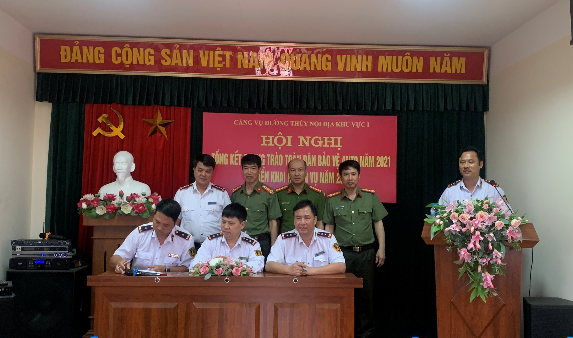 Cảng vụ đường thủy nội địa khu vực 1: Tổng kết phong trào toàn dân bảo vệ an ninh Tổ quốc năm 2021
